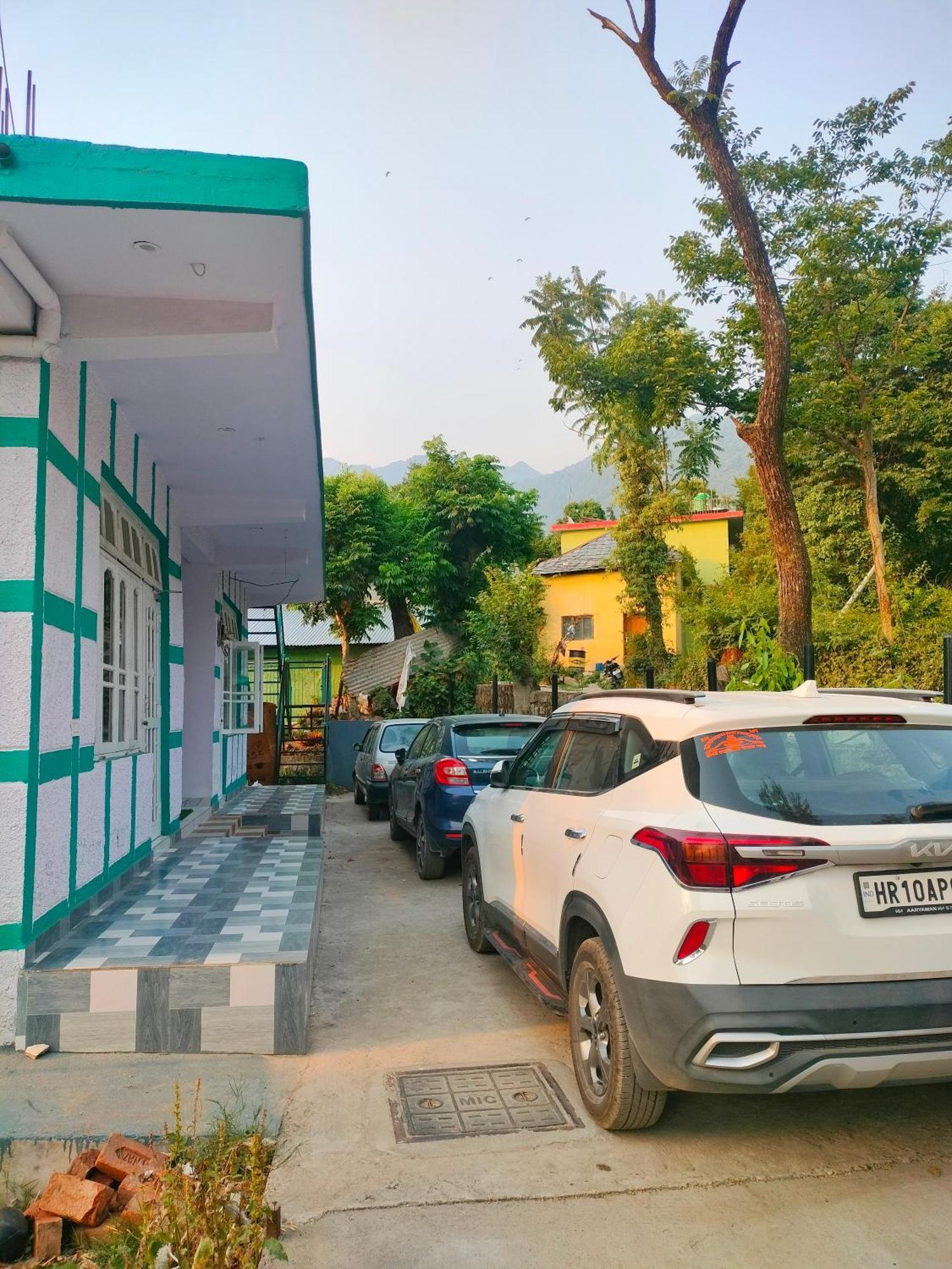 Baseraa Bir - 4Bhk Home 외부 사진